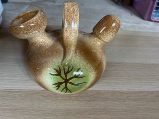 Cántaro de cerámica decorado