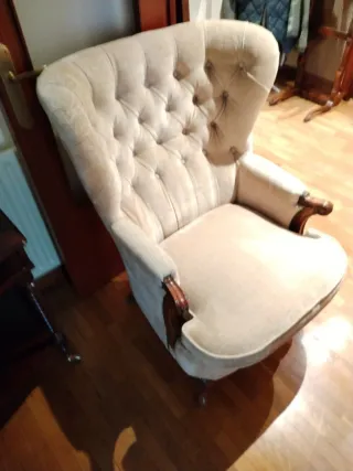 Butaca orejera tela beige