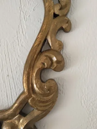 Marco antiguo dorado estilo cornucopia