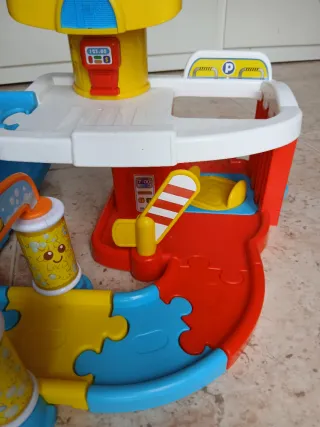 Garaje de juguete infantil