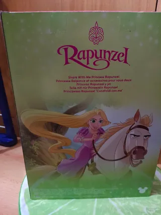 Muñeca Rapunzel con Tiara y Espejo