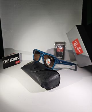 Occhiali Ray Ban Corrigan Blu Trasparent