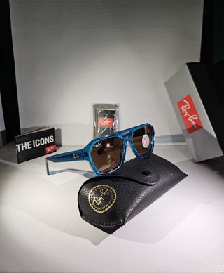 Occhiali Ray Ban Corrigan Blu Trasparent
