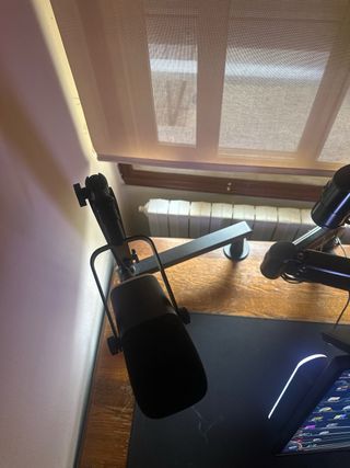 Micrófono Fifine con brazo y cable