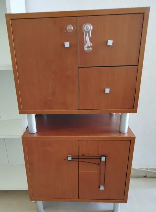 Mesa de noche madera y metal