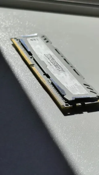 RAM 16GB DDR4 Ballistix Sport LT 2400MHz White