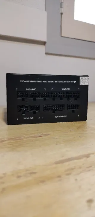 Fuente hidietec 850W certificación 80 plus bronze