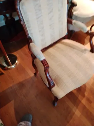 Butaca de tela estilo clásico