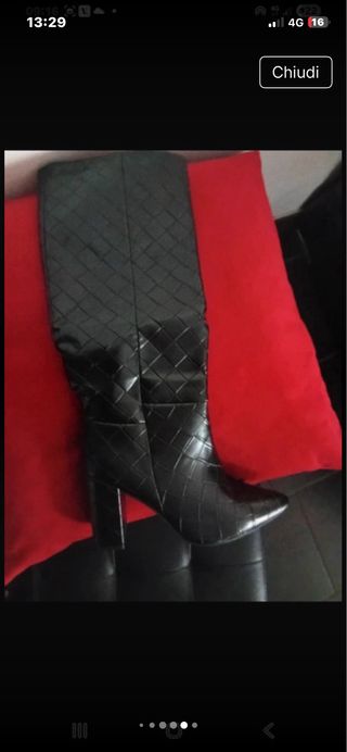 Stivali neri con tacco