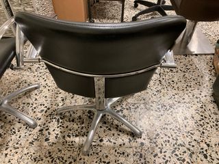 Juego de 4 Sillas de Peluquería Negras: 20€ silla.