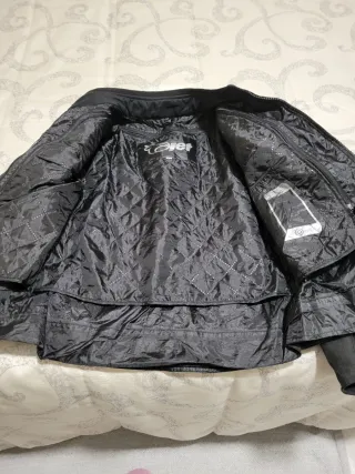 Chaqueta Moto Mujer Negra y Celeste