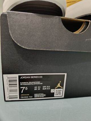 Zapatillas Jordan Nuevas Marrón/Rojo