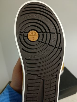 Zapatillas Jordan Nuevas Marrón/Rojo