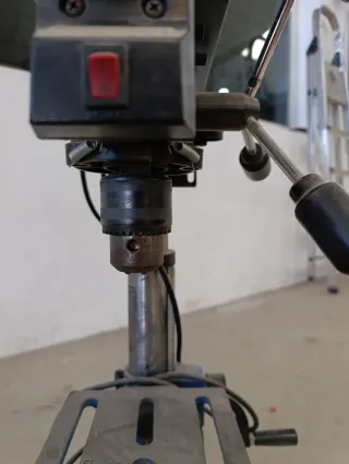 Taladro de columna "falta motor"