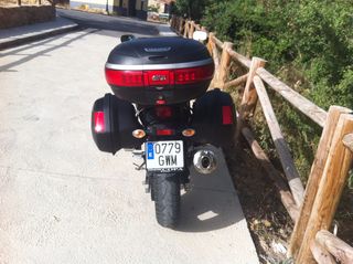 Suzuki Bandit GFS 650 S Negra