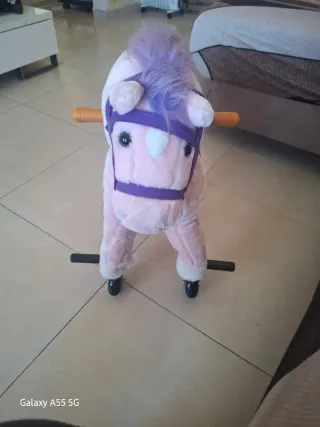 Poni correpasillos rosa y morado