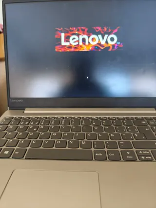 Portátil Lenovo Ideapad 330S