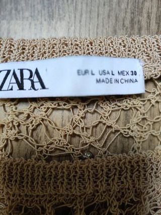 Top punto calado beige con brillantes