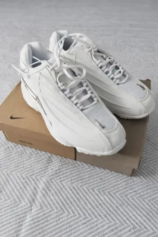 Zapatilla Nike NOCTA Plata/Blanco