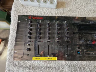 Mesa de Mezclas Vestax PMC-15 MK II
