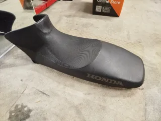 Asiento Honda Varadero 125 año 2006