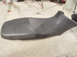 Asiento Honda Varadero 125 año 2006