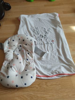 Funda cambiador y cojín bañera estrellas