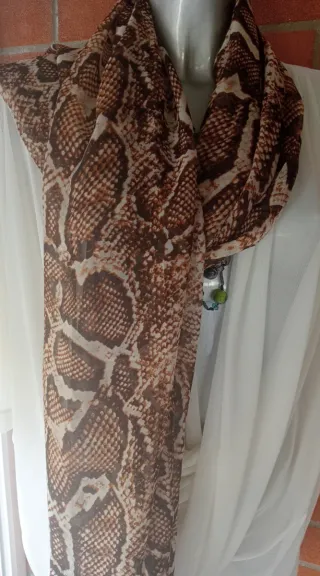 Foulard in seta Ruyisa