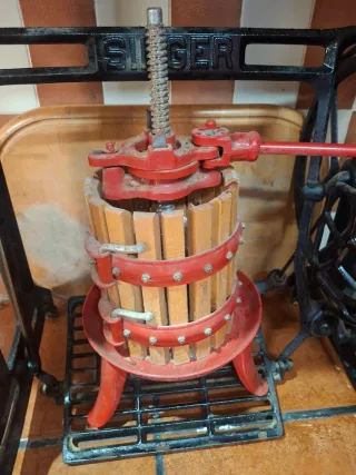 Prensa para uva Singer