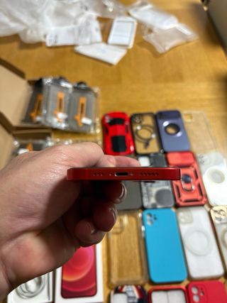 iPhone 12 Rosso 128GB con opzione sostituzione batteria 350€