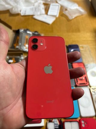 iPhone 12 Rosso 128GB con opzione sostituzione batteria 350€