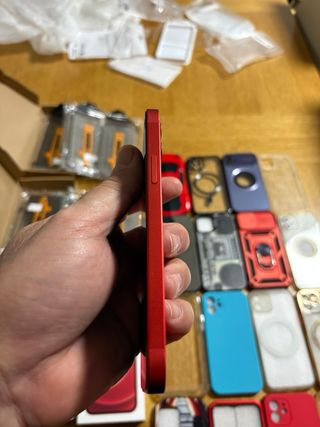 iPhone 12 Rosso 128GB con opzione sostituzione batteria 350€