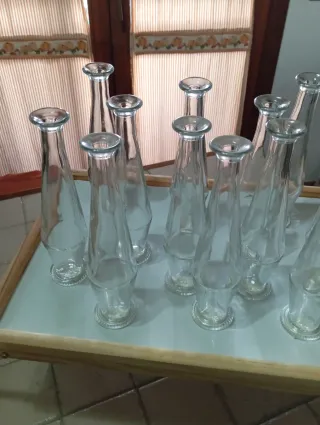 12 Bottigliette di Vetro