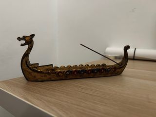 Porta incienso Drakkar dorado