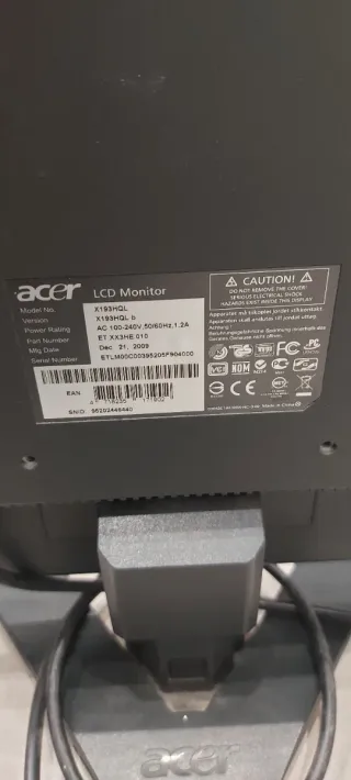 Monitor LCD marca Acer X193HQL negro