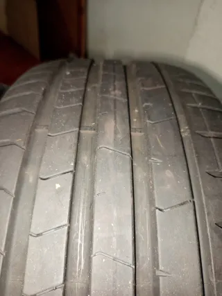 Pirelli P-Zero 235/35 R19 91Y