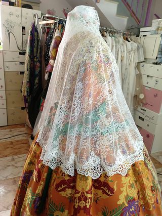 Mantilla Fallera Blanca Nueva