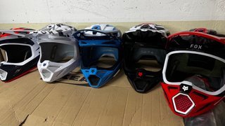 Carcasa casco Fox V3