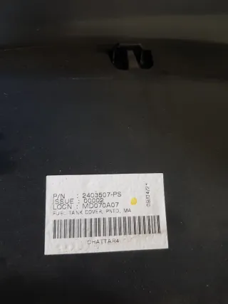 Cubredepósito Triumph Trident 660 Negro