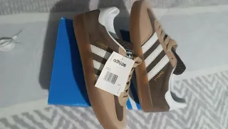 Zapatillas Adidas Gazelle Talla 39 Beige/Marrón
