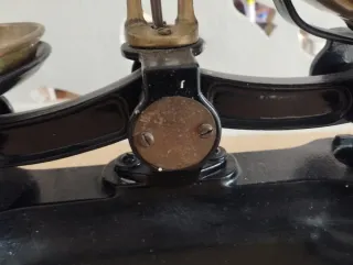 Balanza antigua inglesa