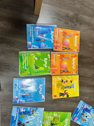 Lotes de libros primaria. Precio a consultar.