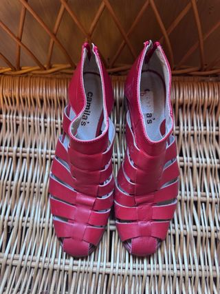 Zapatos Camila's rojos poco uso