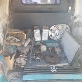 Volkswagen Transporter T4 2.4D en despieces