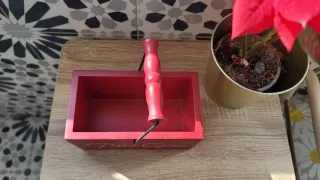 Cesta de madera roja, múltiples usos. NUEVA!