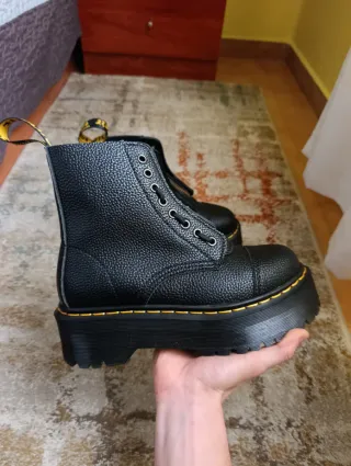 Botas Dr Martens Sinclair Piel Negra