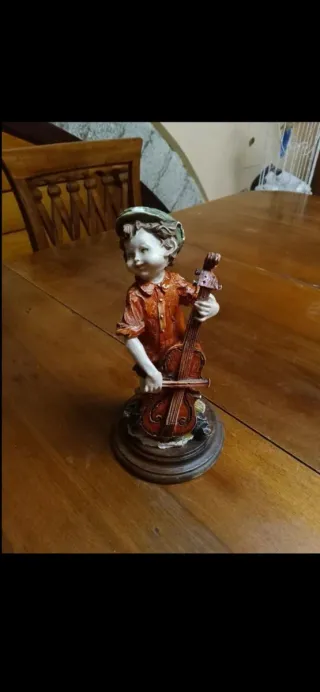 Statuina Capodimonte bambino con violino
