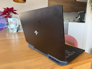 Portátil PcCom Revolt One GTX 3070 i7