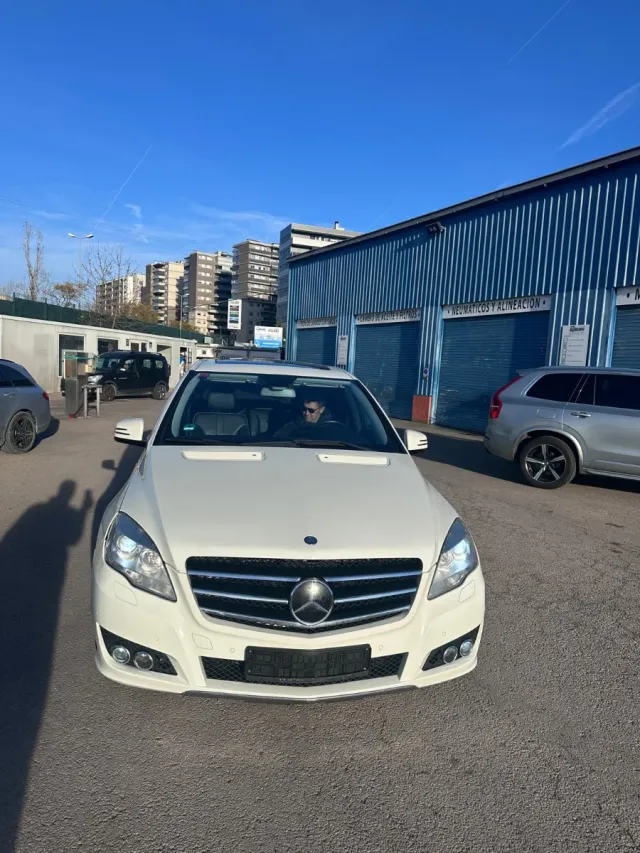 Mercedes-Benz Clase R 2011