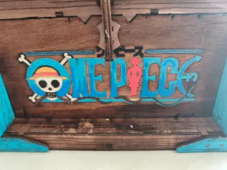 Caja exclusiva One Piece para cartas